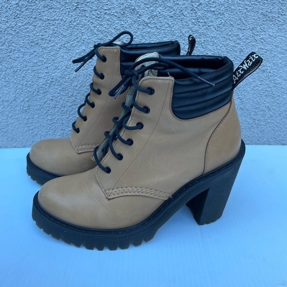 RARE Dr. Martens Tan Persephone 6 Eye Heeled Ankle Boots - Picture 5 of 13